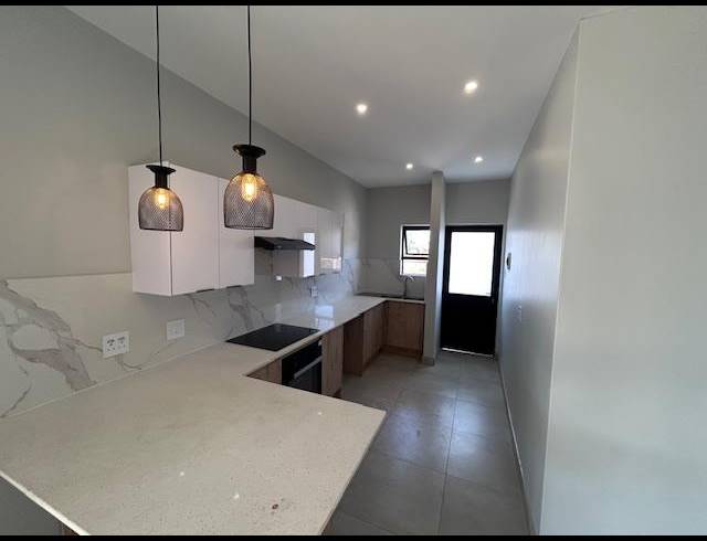 2 BEDROOM PROPERTY TO RENT IN FAERIE GLEN